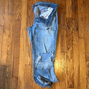 Distressed Tomgirl Jeans
